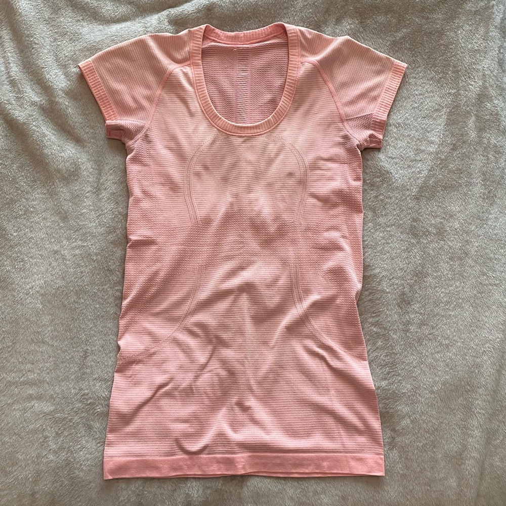 Lululemon Swiftly Tech Short Sleeve Top